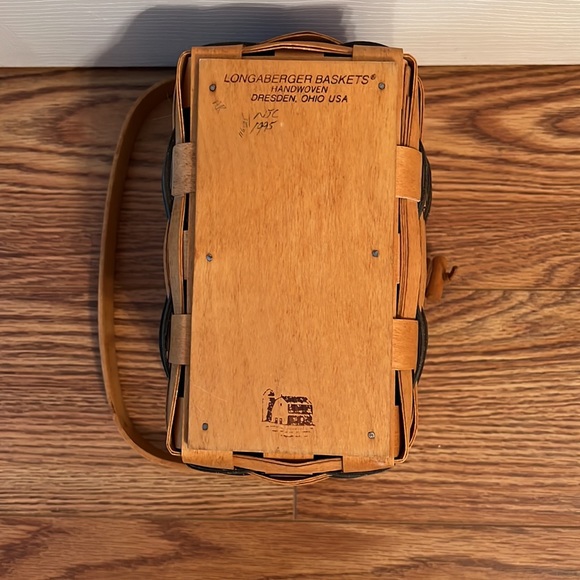 LONGABERGER  BASKET HANDWOVEN 1995  POCKETBOOK LID & CLOSURE HAS HANDLE VGC - Picture 7 of 10